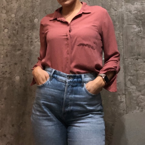 Pink loose & work appropriate button down blouse - Picture 2 of 8